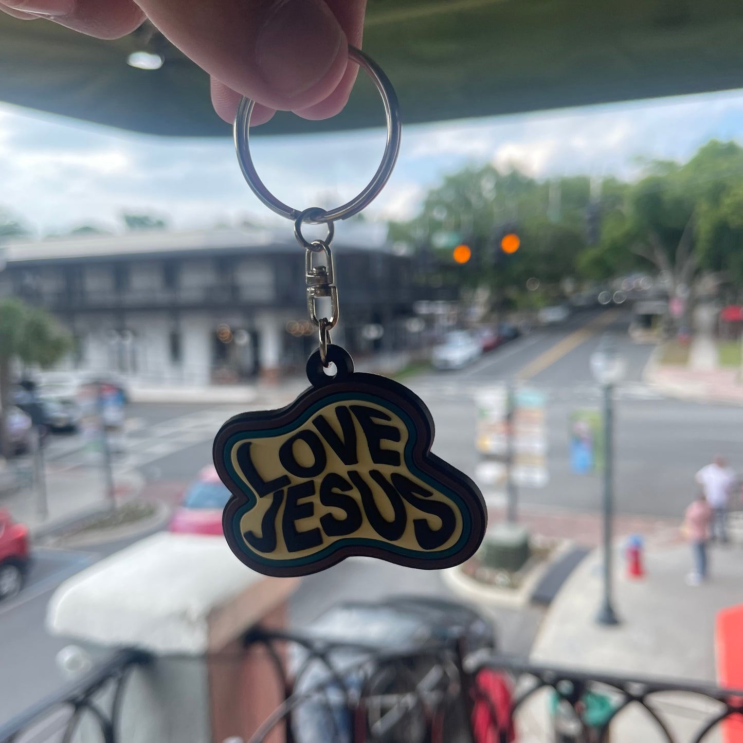 LOVE JESUS (Keychain)